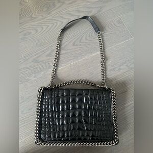 Topshop - Black Shoulder Bag w Chain